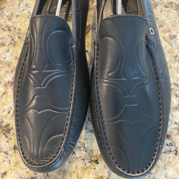 Gorgeous Men’s Evan Embossed Coach Drivers Shoes Size 9.5 Brand New - Picture 1 of 9